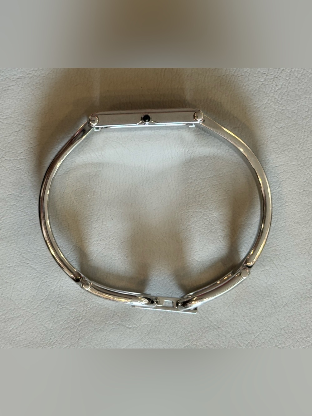 GUCCI Vintage Stainless Steel Bangle Watch - Picture 4 of 17